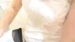 لعب الحيوانات الأليفة المنحرف يتحول إلى فعل صريح