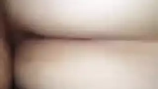 ينيك امته في السيارة