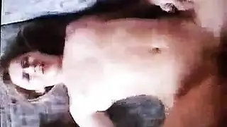 فيلم إباحي لإلهام وهي تعبث بأثدائها ومهبلها