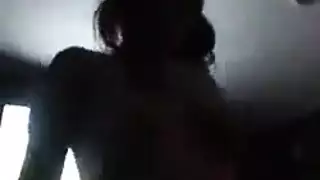 عرقي يركب لأول مرة الشرج