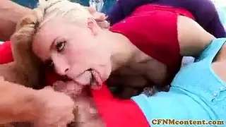مص لعق البظر والضرب العميق