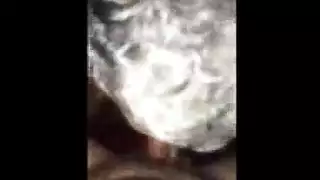 فتاه تخلع ملابس صديقتها بلغصب عنها