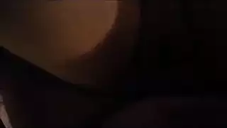 يرعش بنت مراته المليانه وينيكها