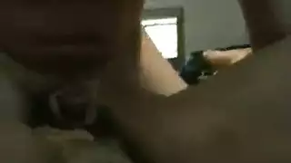 فتاة ممتلئة مقيدة لعراك جماعي خشن