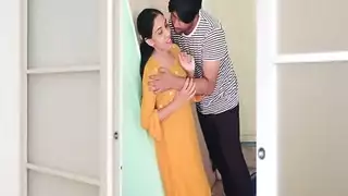كاميرا مخفية في حمام