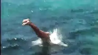 اجنبي