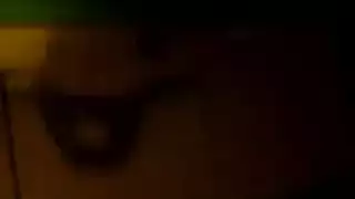 عاريًا بالبيجاما: مشاهد صريحة كاملة