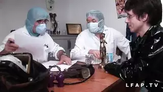 سيدات لبنانيات مثيرات في جنس جماعي إباحي