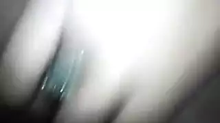 طبيب يلعب ببزازها
