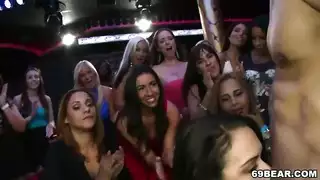 تسخين المرأة من الثدي