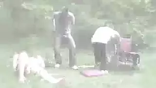 مقنع في الغابة