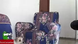 شاب سالب لديه صدر بارز