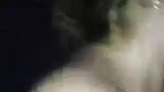 أورجيا بالقضيب الناضج في الخارج فعل عاري في الأماكن العامة