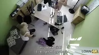 رجل مع خادمة برازلية