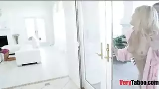 الأم أنقذ وعدها