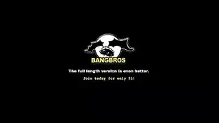 يغتصب زوجه ابيه بقوه في الحمام