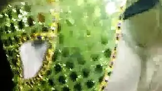 يائس للنقود، يائس لعق فرجها المبلل