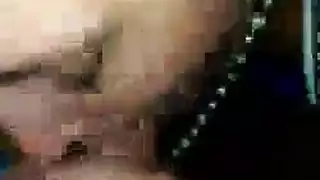 جنس فموي صريح ووضعية كلابية عنيفة لشقراء