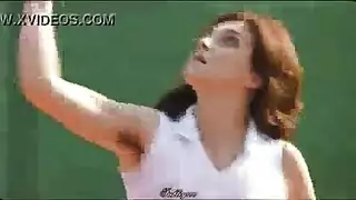 شقراء تمارس الجنس مع الفريق بأكمله بعد التمرين