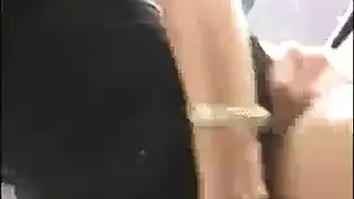 سمراء ذات مؤخرة ضيقة صوفيا ليون تتعرض لاختراق شرجي عنيف