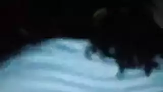 شاب رشيق يكسر مؤخرته الضيقة بجنس مثلي عنيف