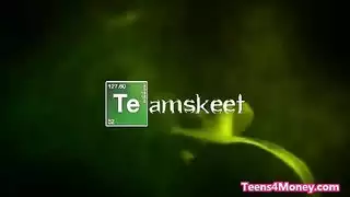 لما اقول امي صحبي جي يسهر معان