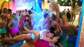 أم مع بنها هنتاي