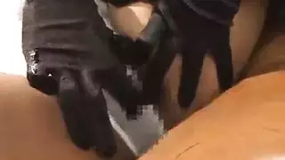 ثلاثية يابانية مثلية شرجية صعبة في سرير واحد