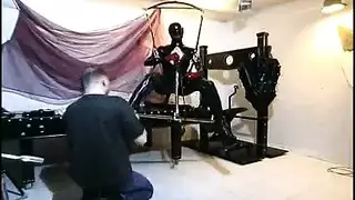 جنس خشن غير محمي: أخذ عذريتها بقسوة