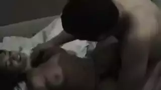 فيلم إباحي هندي: قذف داخل كس مثير