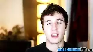 سكس بنت لابست تريكو رمادي