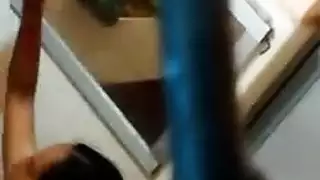 ربة منزل مثيرة تمارس الجنس مع عشيقها الروسي في فيلم إباحي صريح