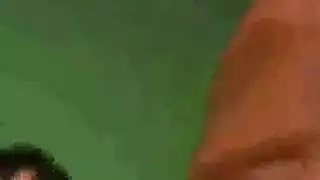 شاب ألماني يضرب عميلته بقسوة في فيلم تدليك إباحي
