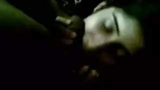 فيديو إباحي عنيف مع تبول وإثارة