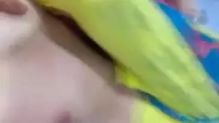 الأصل: طيز يبزع