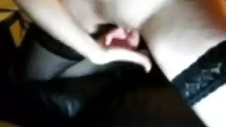 شاركت صديقتي: جنس جماعي مع جميع أصدقائي