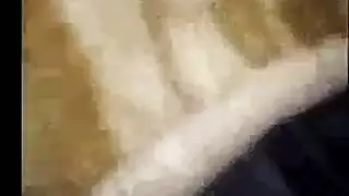 حركة حلق عميق مع آن تختنق