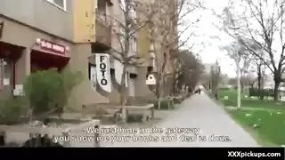 خطر الغرباء: عاهرات وسخات ينكحن في سكس السيارة