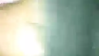 ترانزيستور الحقيقي مص الديك ضخمة