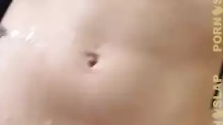 كيلي ديفايس