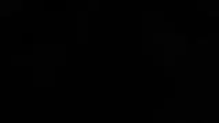 يدخل المرحاضمع حبيبته ليلعق لها