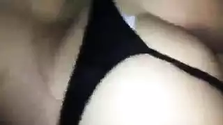 سكس تتنك وهي نائمه على بطنها على السرير