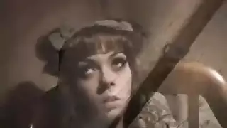 شقراء مغرية تؤدي لعشرة ذكور متشوقين