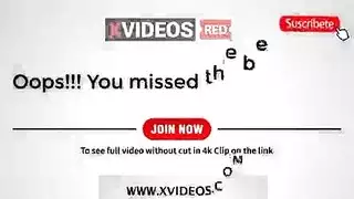 محجبة متمرسة تعطي مصة رطبة قبل ركوب بورن شيق