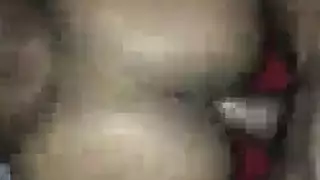 الحبيب السابق يستغل كيت العارية في تصوير فيلم إباحي عنيف