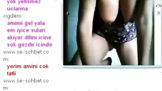 مراهقات تركيات ساخنات على الكاميرا: جلسات مص وضرب