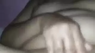 زوجة عربية متلهفة تتوق لجماع عنيف