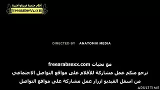 امرأة ناضجة بلا خجل في إباحية الاختراق المزدوج
