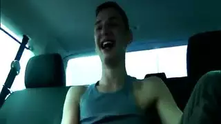 شباب بتجيب نسوان طلعها ملابسها في اشقع عربي