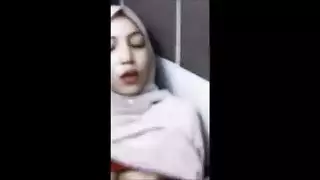 يمه تمص زب صغير